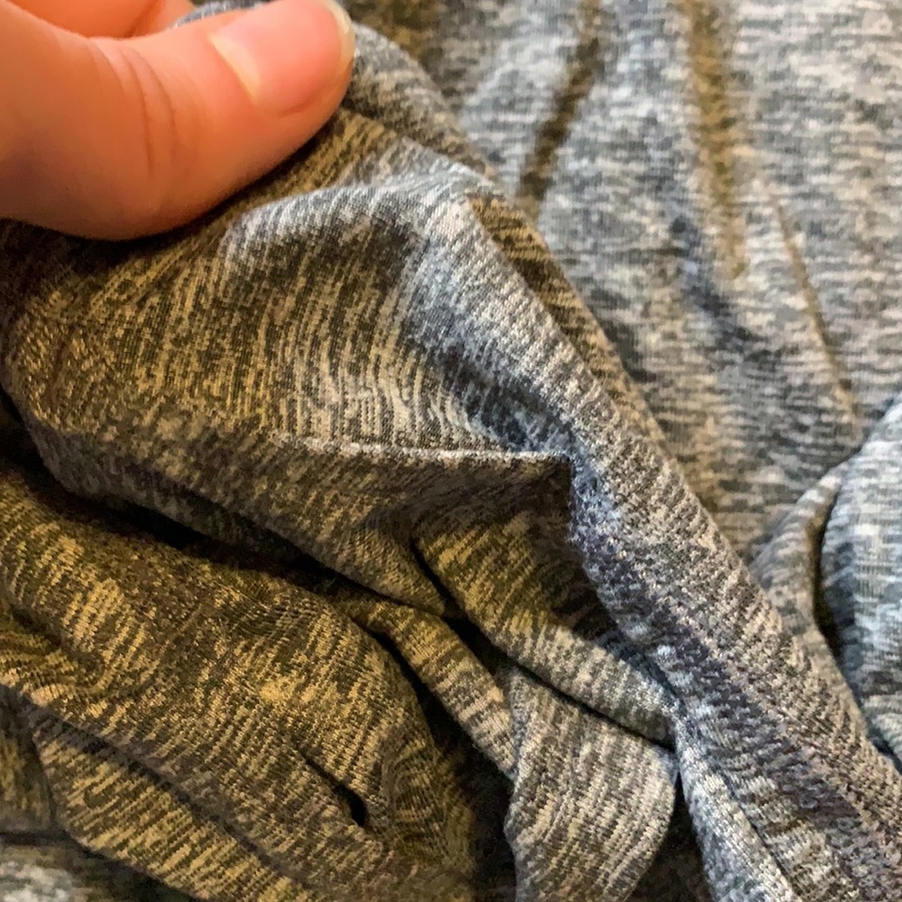Gray Nike Dri Fit Pull Over SZ L - Picture 6 of 7